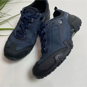 ALL ROUNDER mephi tex trail runners in navy black sneaker size 7 Woman’s
